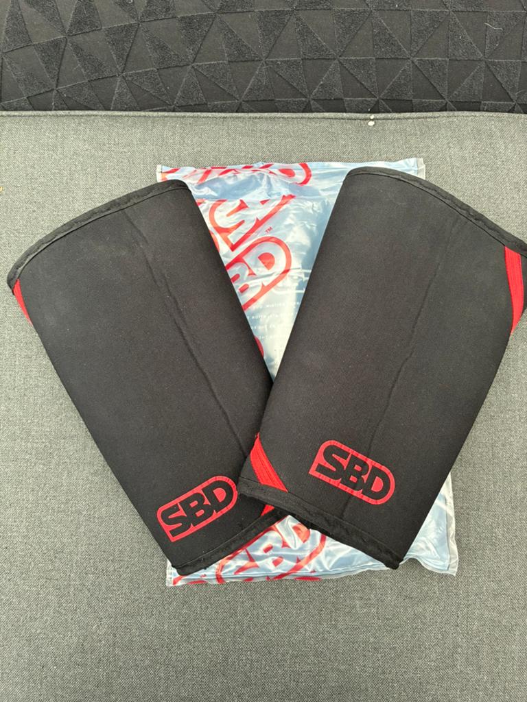SBD Kneesleeves (2 XL Powerlifting Sleeves), Ophalen, Zwart, Overige typen, Groter dan maat 42