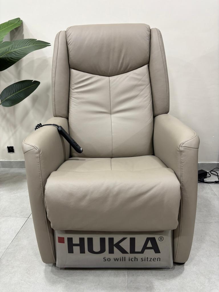 Luxe elektrische relaxzetel HUKLA met optapfuntie. Leder!, Ophalen of Verzenden, Zo goed als nieuw, Leer, Relaxzetel fauteuil relax zetel relaxfauteuil relaxstoel