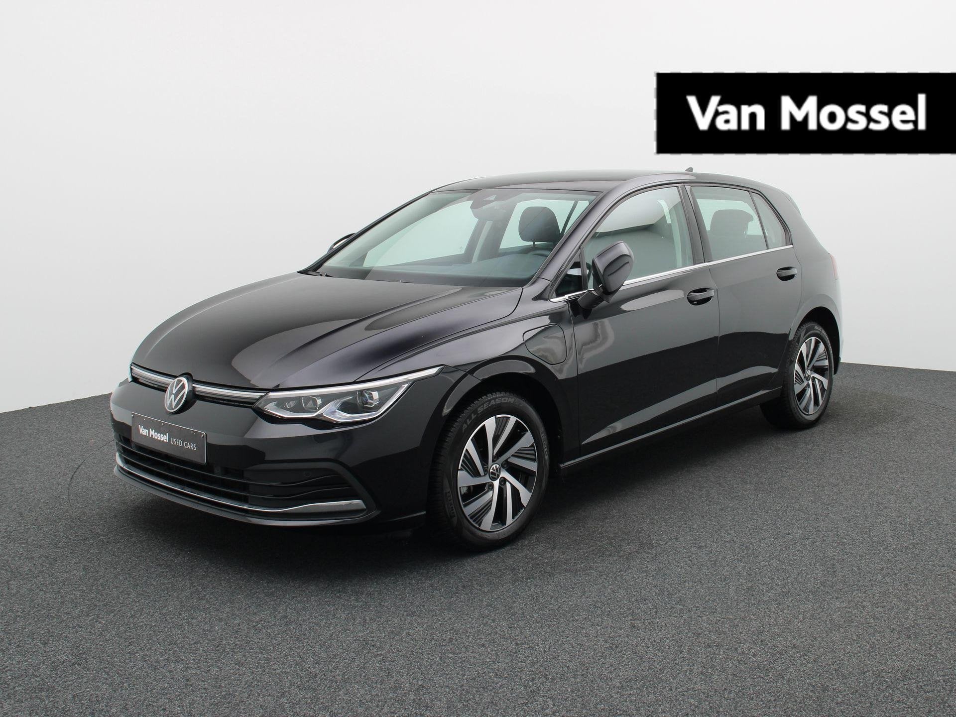 Volkswagen Golf 1.4 eHybrid Style Business DSG CAMERA | NAVI, Auto's, Volkswagen, Stof, Gebruikt, 4 cilinders, Zwart