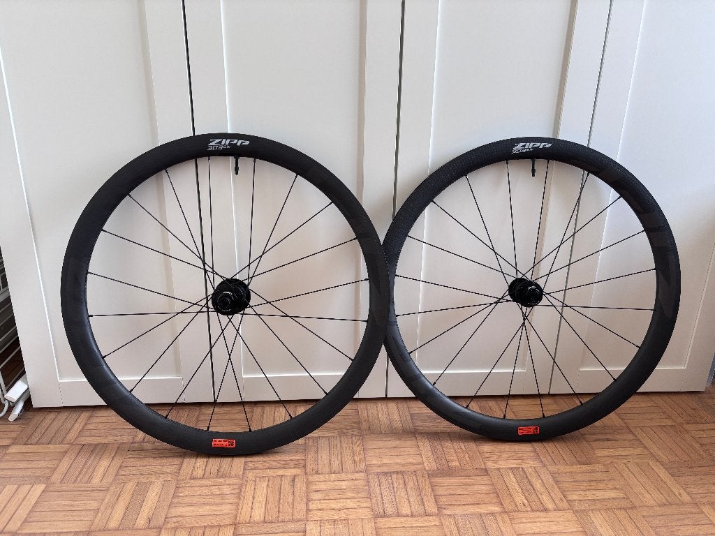 Roues Zipp 303 SW Carbon Tubeless Disc, Neuf, Zipp, Enlèvement, Carbone