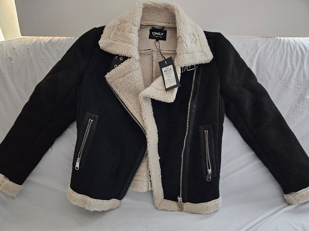 Blouson aviateur ONLY noir et fausse fourrure sherpa T: 36, Neuf, Only, Enlèvement ou Envoi, Taille 36 (S)