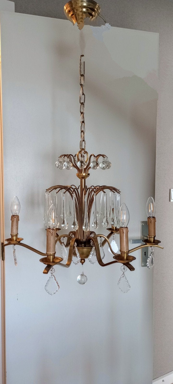 Luster met glas druppels, Ophalen
