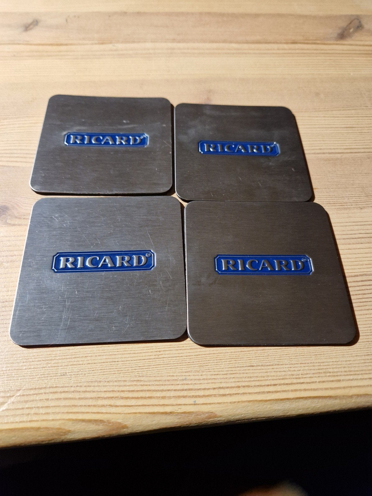 4 sous verres inox Ricard, Enlèvement ou Envoi