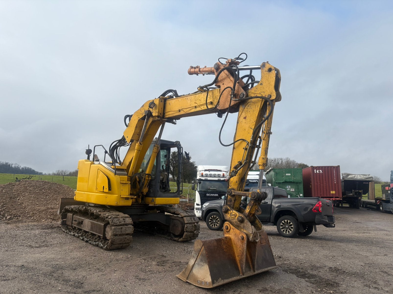 Pelle à chenilles case cx135sr, Articles professionnels, Machines & Construction | Grues & Excavatrices, Enlèvement
