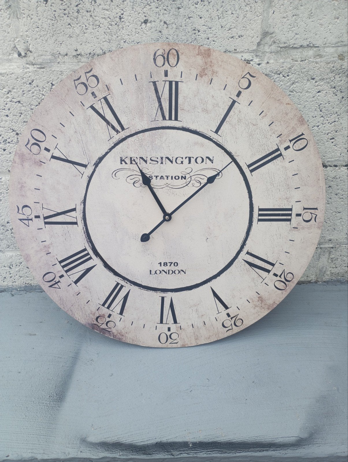 horloge sur chatelineau, Maison & Meubles, Accessoires pour la Maison | Horloges, Enlèvement