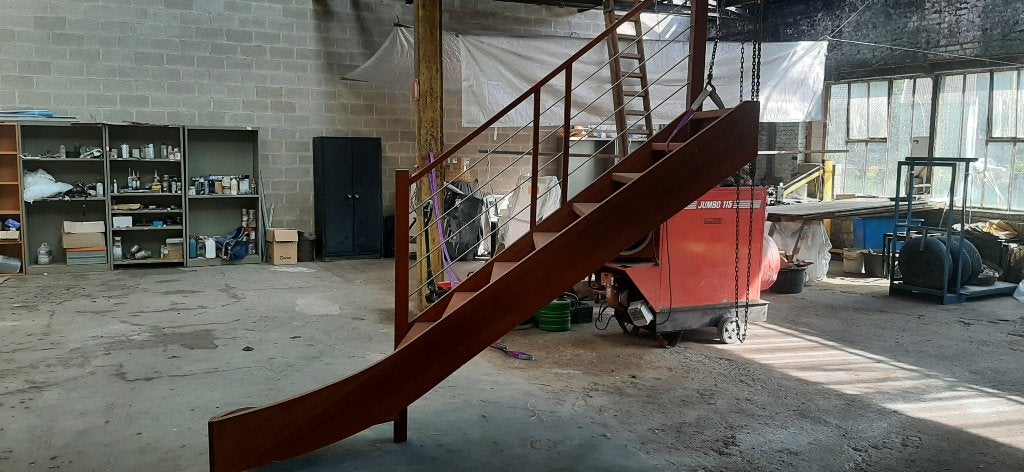 ESCALIER, Bricolage & Construction, Échelles & Escaliers, Comme neuf, Escalier, Moins de 2 mètres, Enlèvement