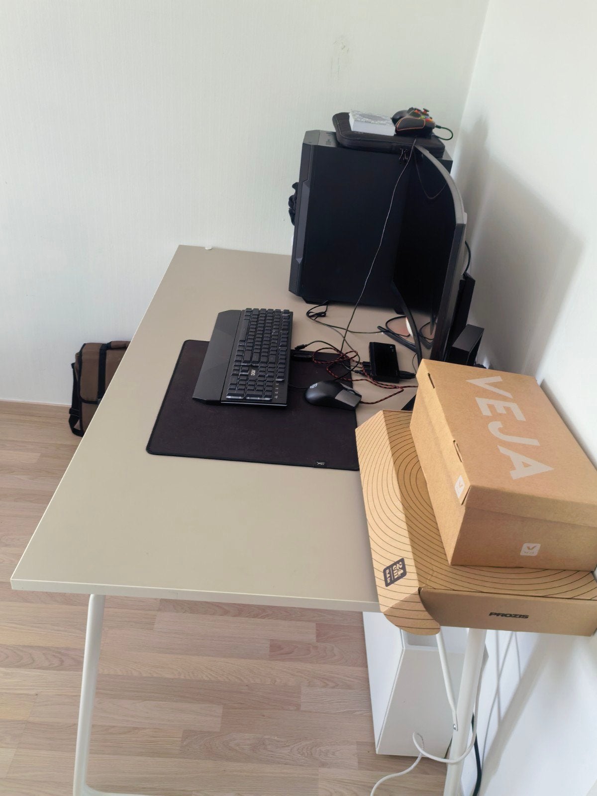 Computerbureau van IKEA, Huis en Inrichting, Bureaus, Ophalen, IKEA, Computerbureau