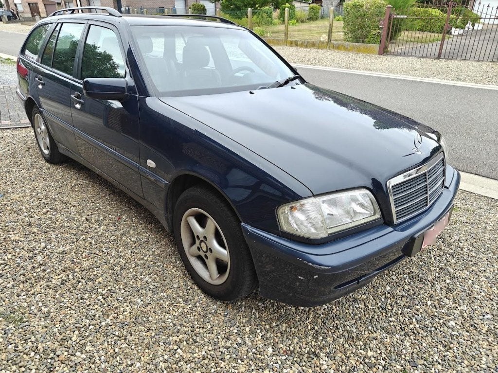 Mercedes C200 CDI W202 Break trekhaak 156.261km BJ 2000, Autos, Mercedes-Benz, Cuir, Attache-remorque, Boîte manuelle, Noir