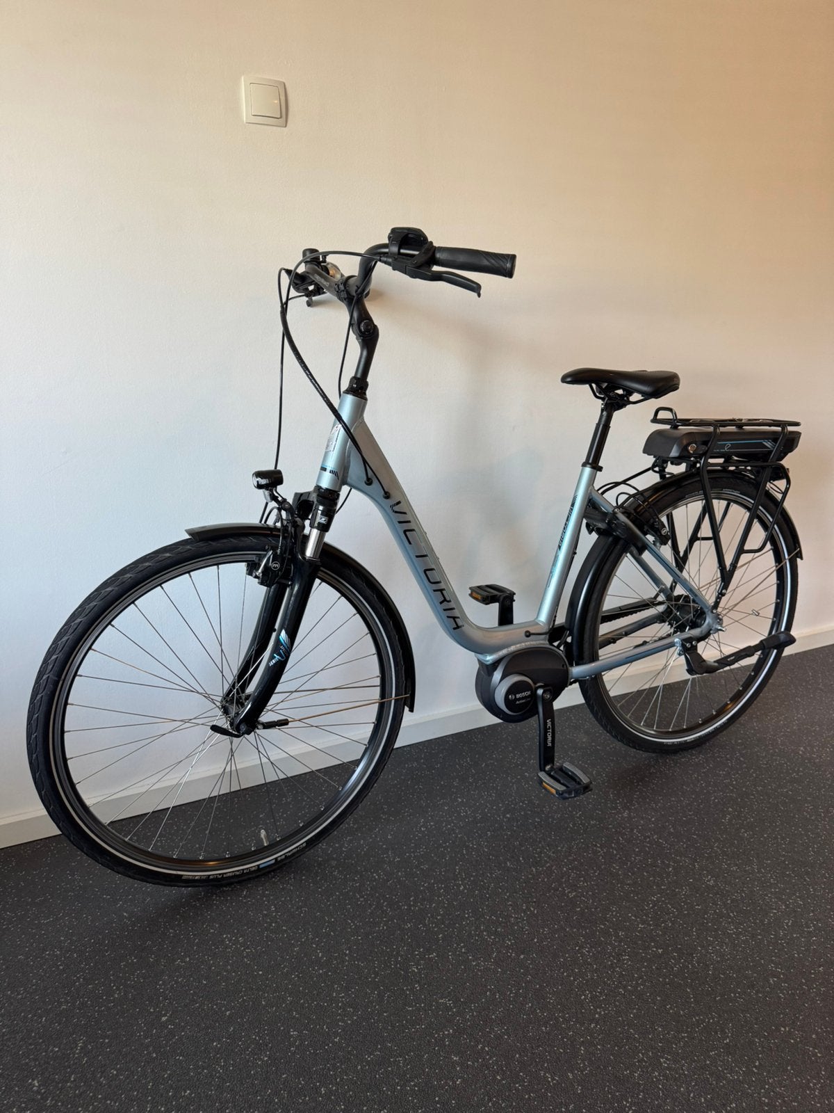 Victoria E Trekking 5.8 E-bike elektrische dames heren fiets, Fietsen en Brommers, Ophalen, Zo goed als nieuw, Versnellingen
