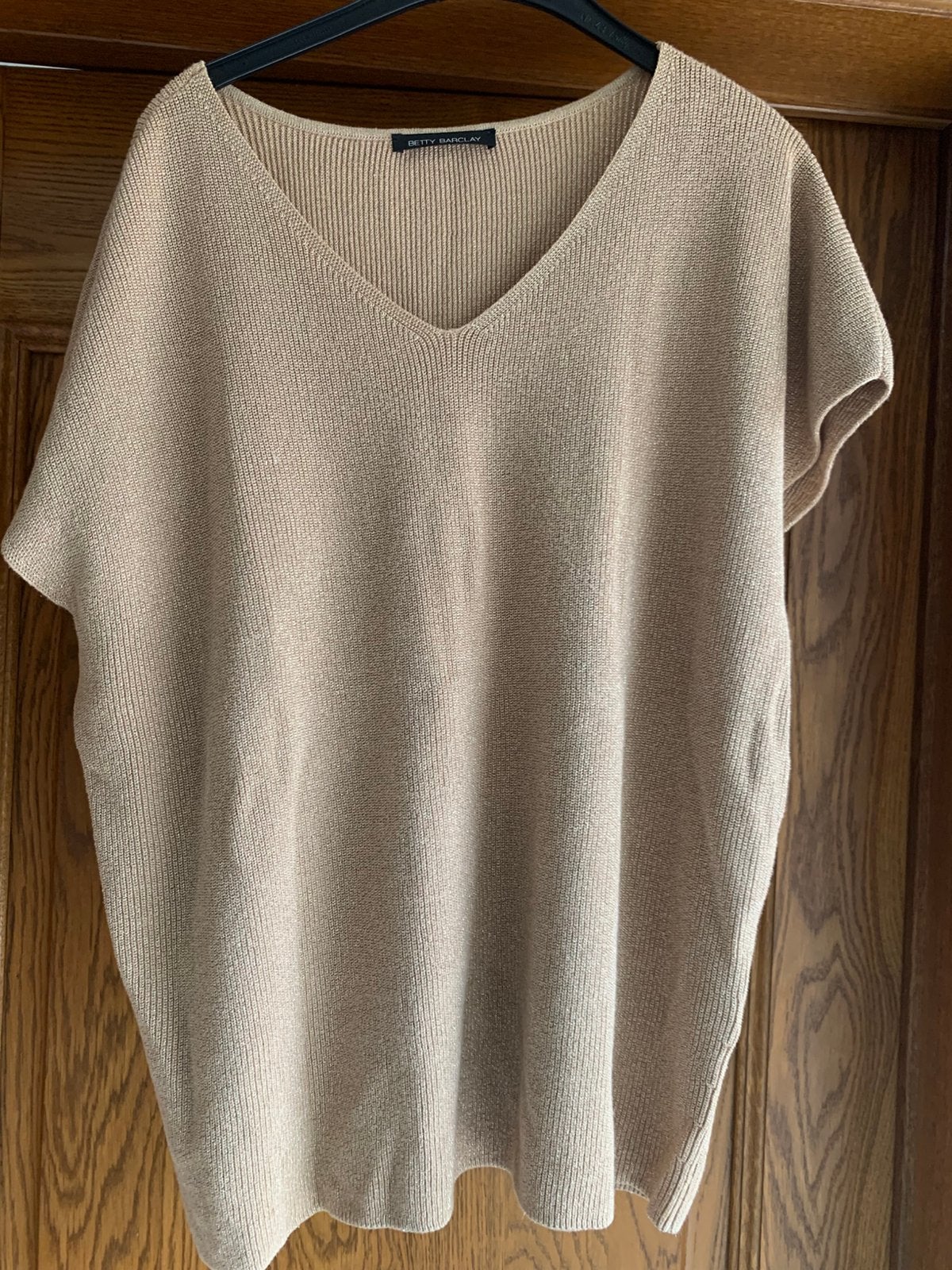 Bloes V hals, Kleding | Dames, Grote Maten, Ophalen of Verzenden, Zo goed als nieuw, Goud