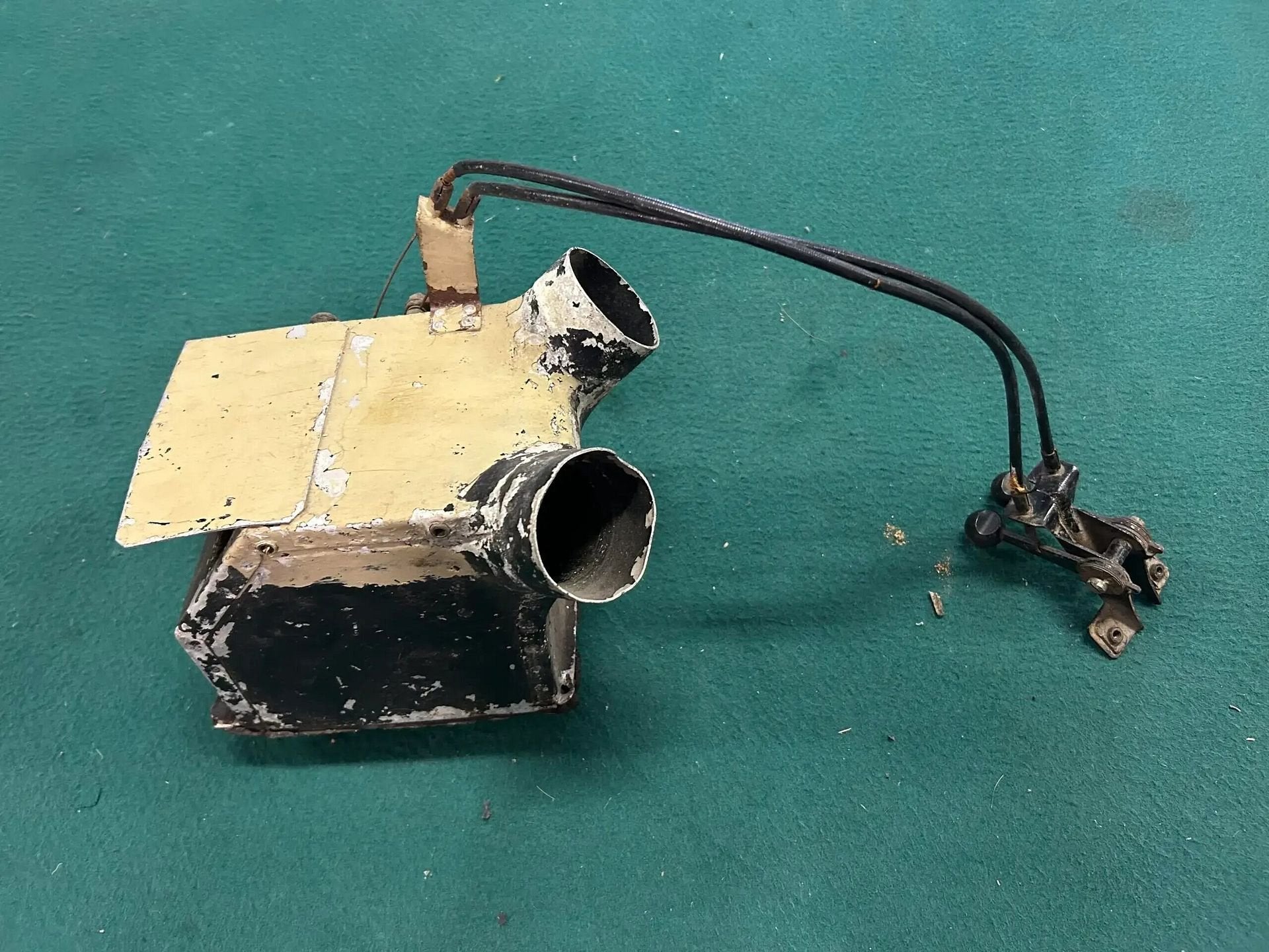 Lancia Flaminia Pininfarina Coupe kachelradiateur met bedien, -, Utilisé, -, Lancia