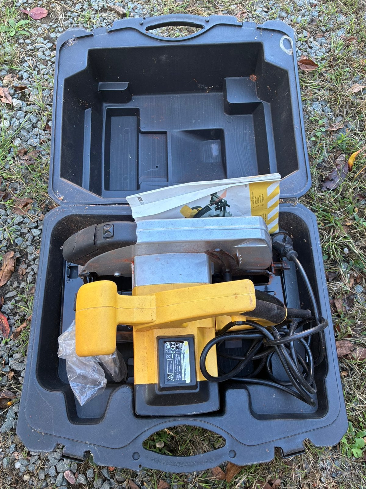 Powerplus cirkelzaag 1800watt, Bricolage & Construction, Outillage | Scies mécaniques, Enlèvement, Comme neuf, Scie circulaire