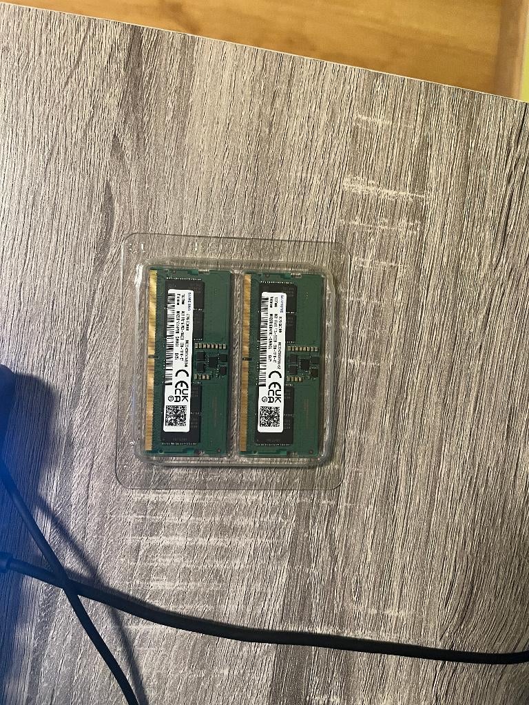 Samsung 2x8GB DDR5 SO-DIMM M425R1GB4DB0-VO95, Computers en Software, RAM geheugen, Ophalen of Verzenden, Zo goed als nieuw, DDR5