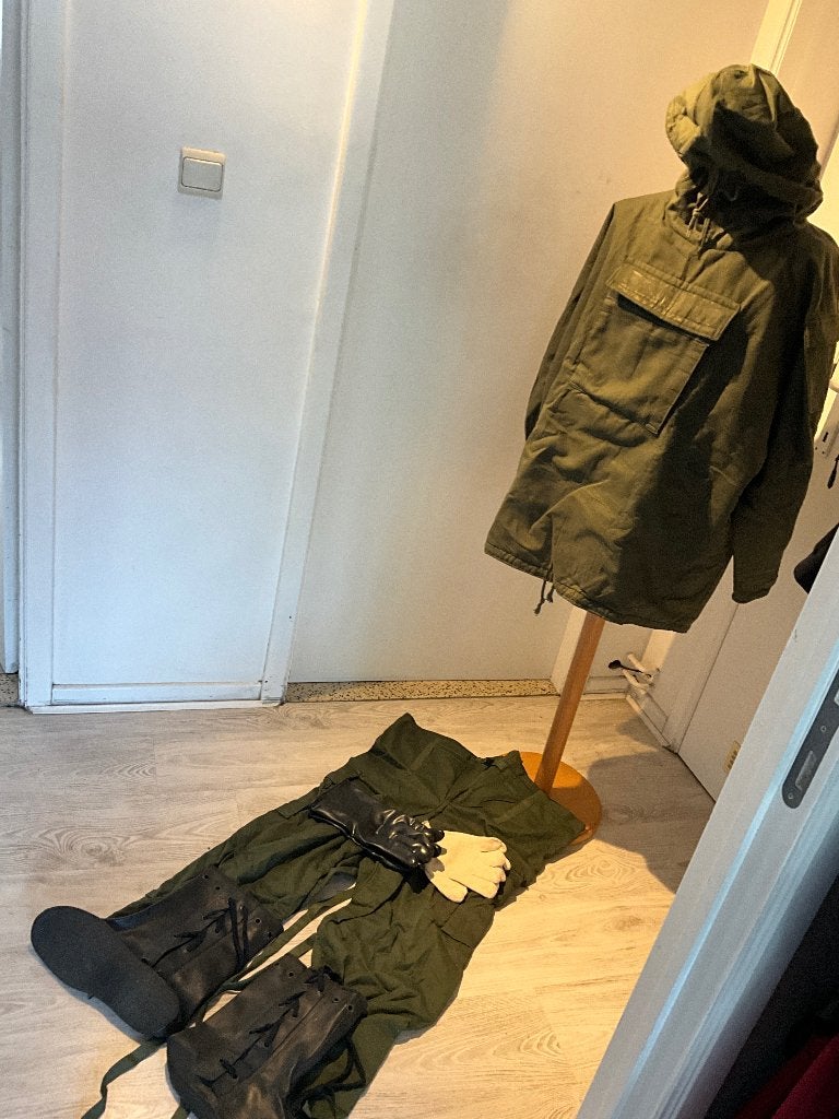 Tenue ABL NBC, Collections, Enlèvement ou Envoi