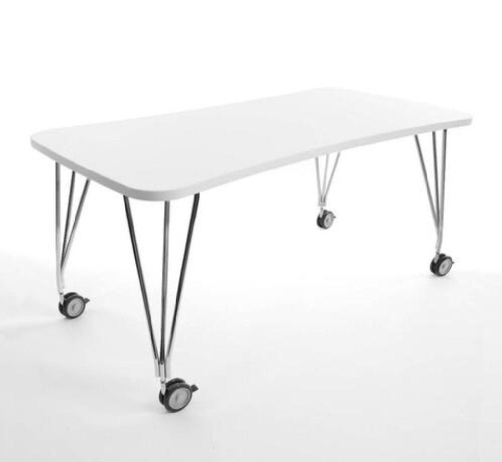 Table Kartell Max, Enlèvement, Utilisé