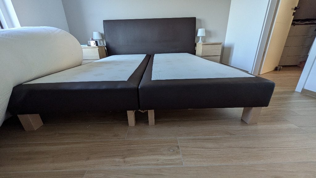 GRATIS tweepersoons kingsize springbox, Huis en Inrichting, Slaapkamer | Boxsprings, Ophalen, Gebruikt, Tweepersoons, 220 cm