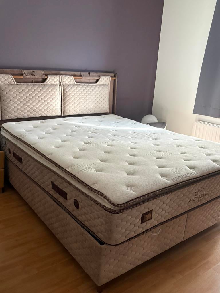 Bed turkse makelij, Huis en Inrichting, Slaapkamer | Boxsprings, Nieuw, 160 cm, 200 cm, Tweepersoons, Beige, Bruin, Ophalen