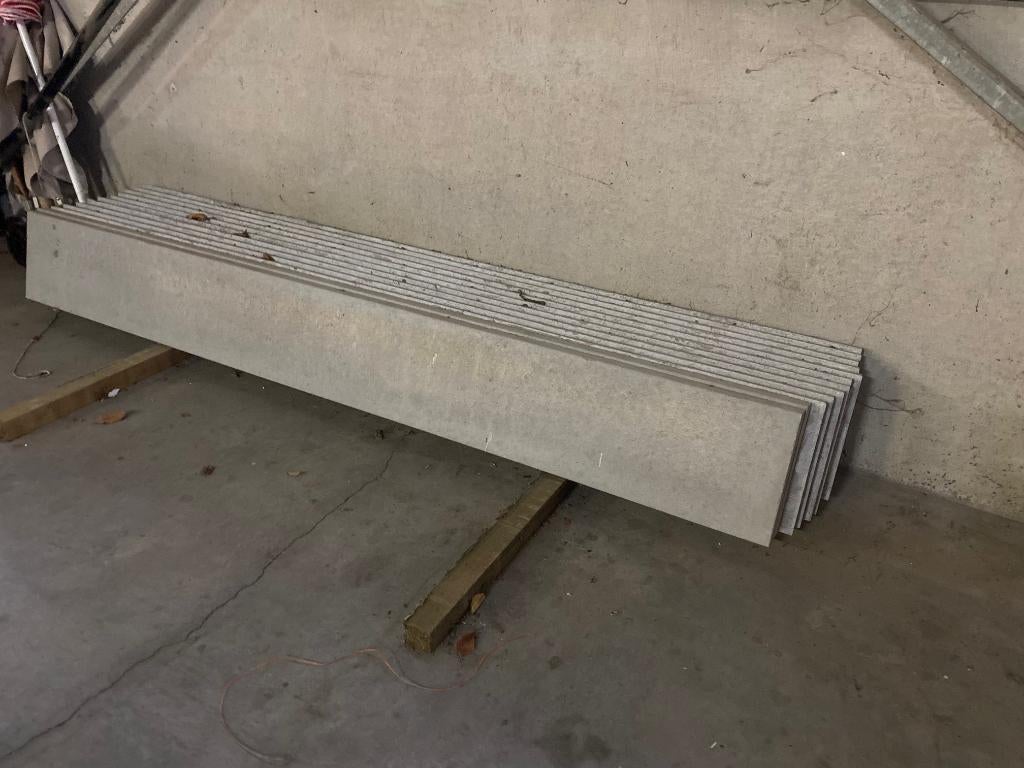 Betonplaat en paalfundering draadomheining, Enlèvement, Neuf