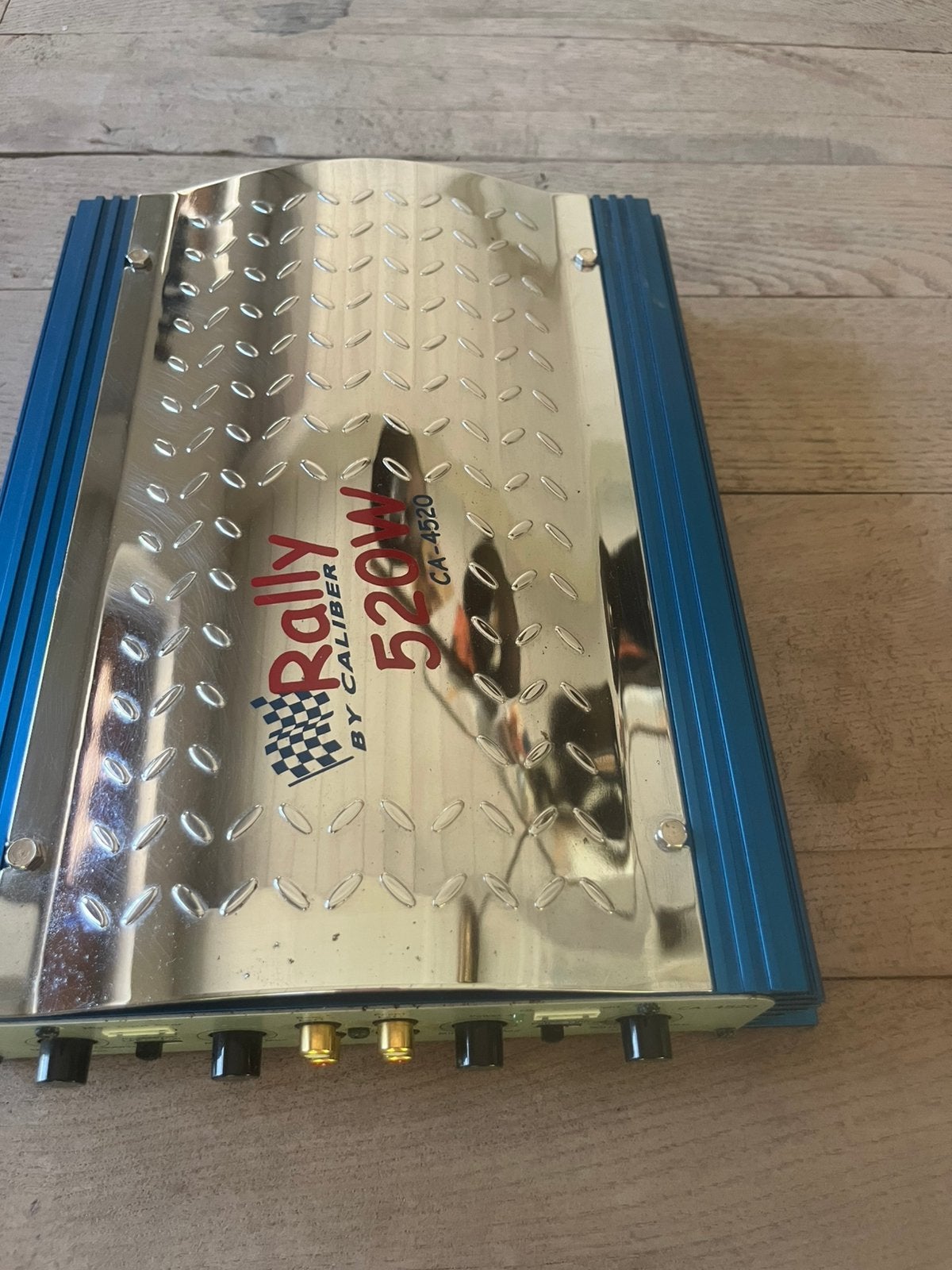 Rally by Caliber 520w versterker voor auto of boot, TV, Hi-fi & Vidéo, Amplificateurs & Ampli-syntoniseurs, Enlèvement, Comme neuf