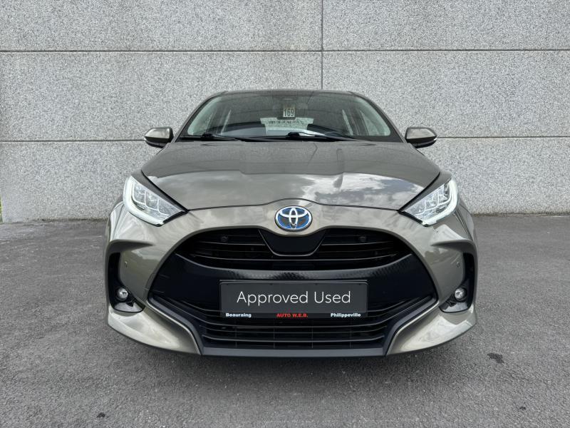 Toyota Yaris 1.5 Hybrid e-CVT Iconic + Navi et Hi Tech Pack, Auto's, Toyota, Automaat, 68 g/km, Overige kleuren, 1490 cc