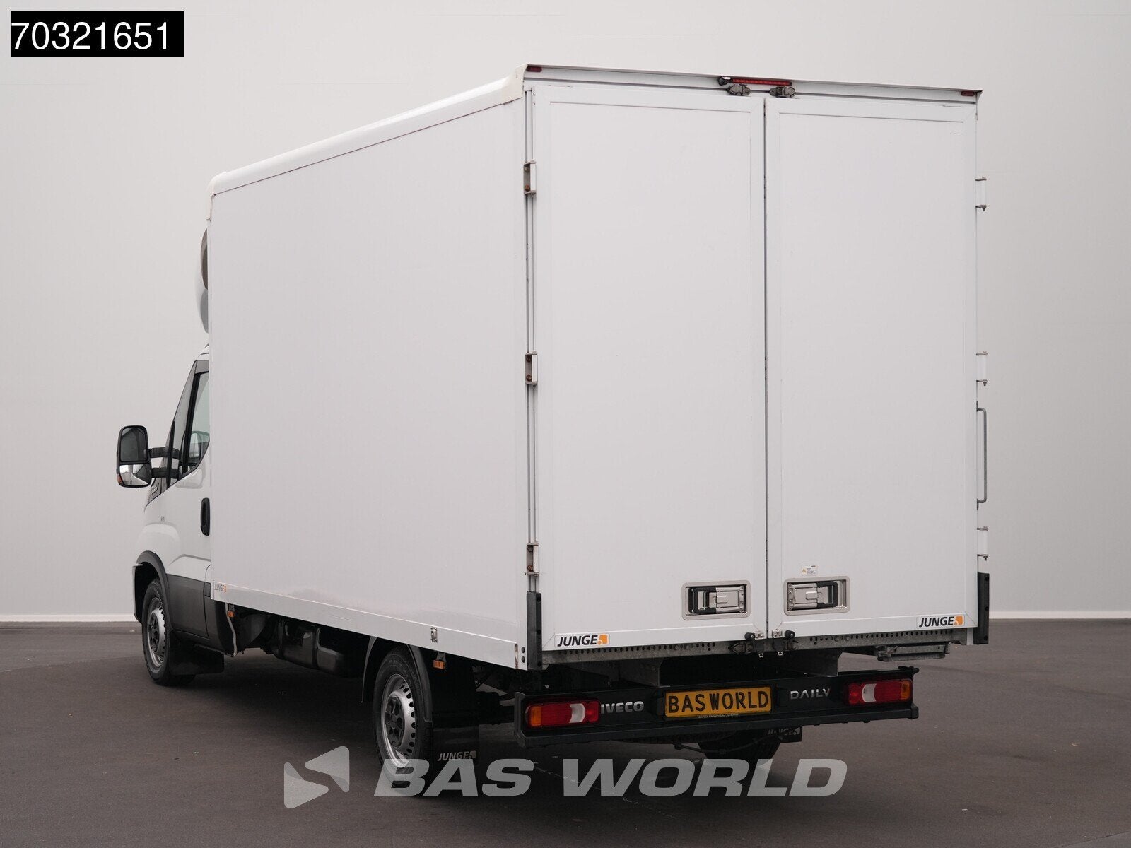 Iveco Daily 35S16 Automaat Achterdeuren 160PK Bakwagen Airco, Auto's, Automaat, Stof, Gebruikt, Euro 6