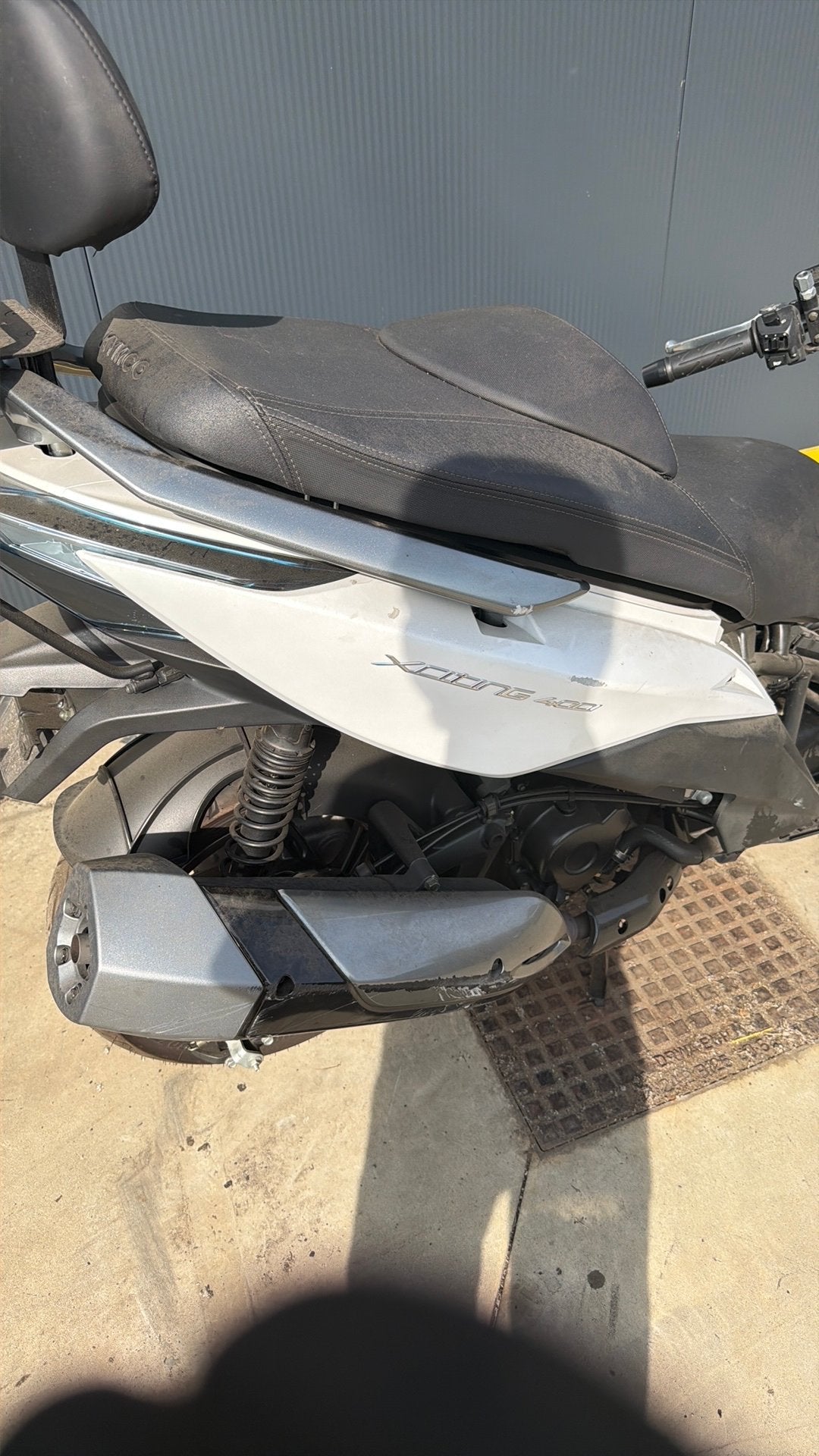 Scooter export, Motos, Enlèvement