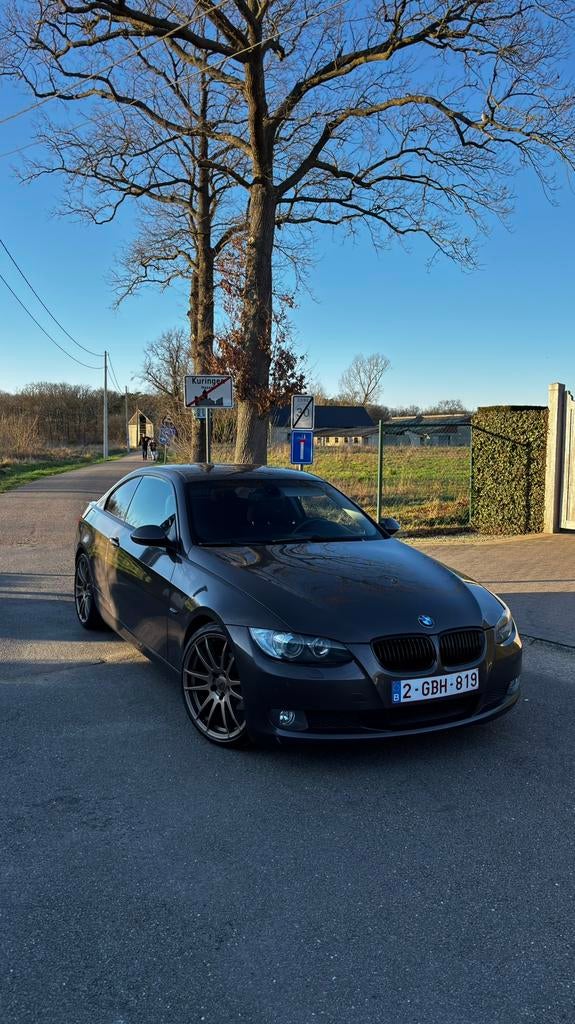 BMW 320i 179000km, Auto's, Particulier, Apple Carplay, Te koop, Coupé