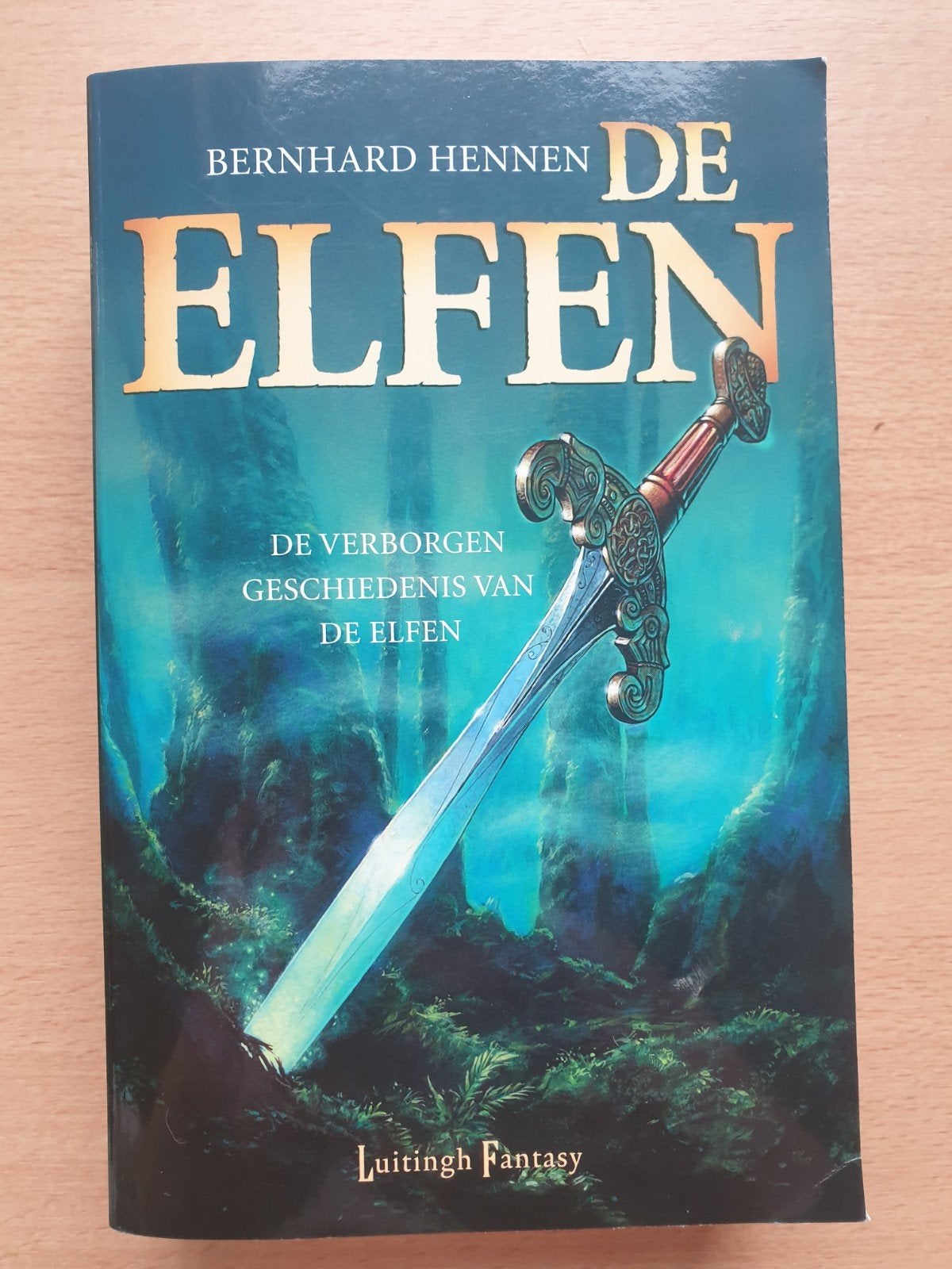 De Elfen - Bernard Hennen

NIEUW, Ophalen of Verzenden