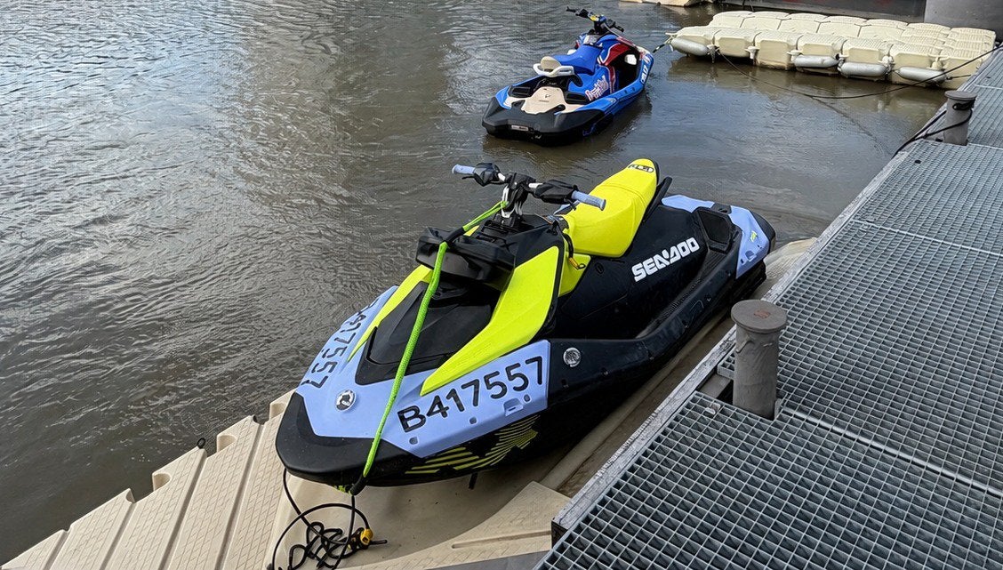 Unieke kans: 2 Sea-Doo Spark Trixx + nieuwe dubbeltrailer, Sports nautiques & Bateaux, Jet Skis & Scooters de mer, Enlèvement