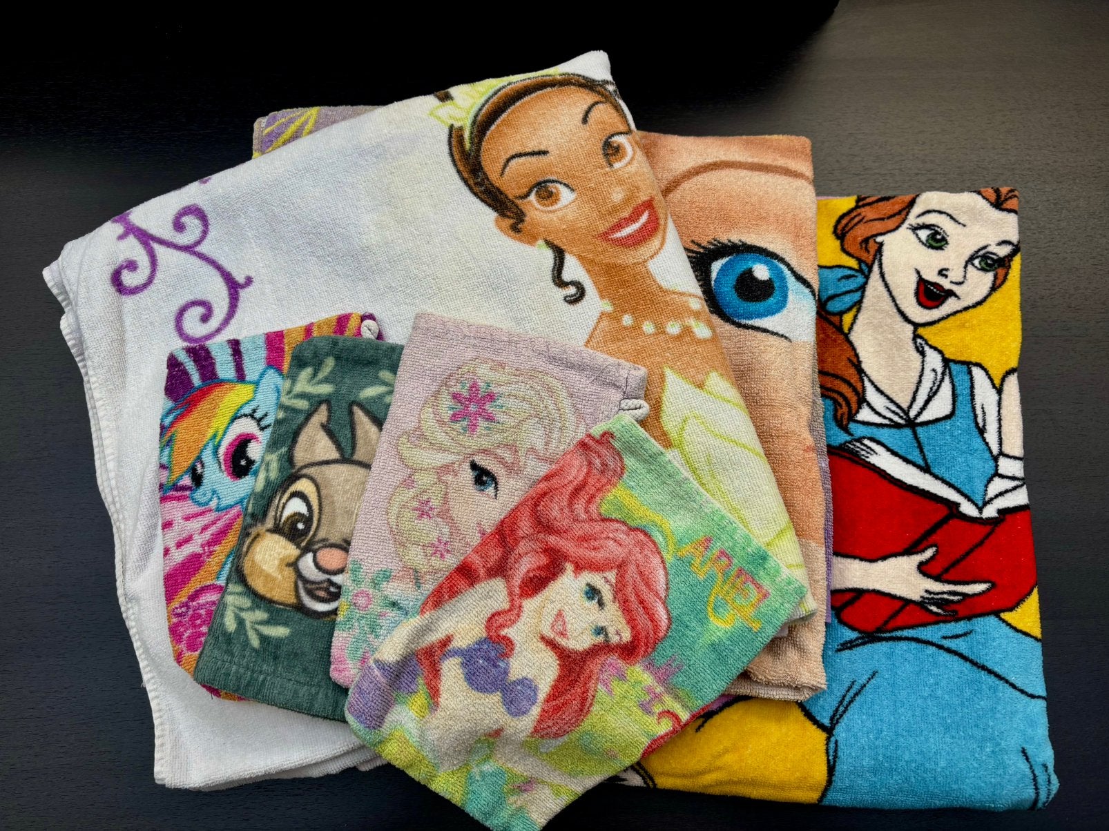 Disney badset: 3 strandlakens + 4 washandjes, Ophalen of Verzenden, Gebruikt, Overige merken, Badlaken