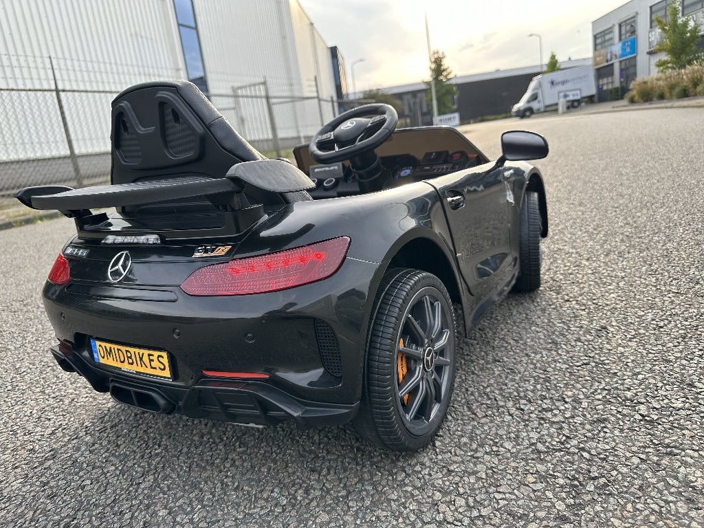 Mercedes GT-R AMG zwart 12V Afstandsbediening, MP3, AUX NIEU, Kinderen en Baby's, Nieuw