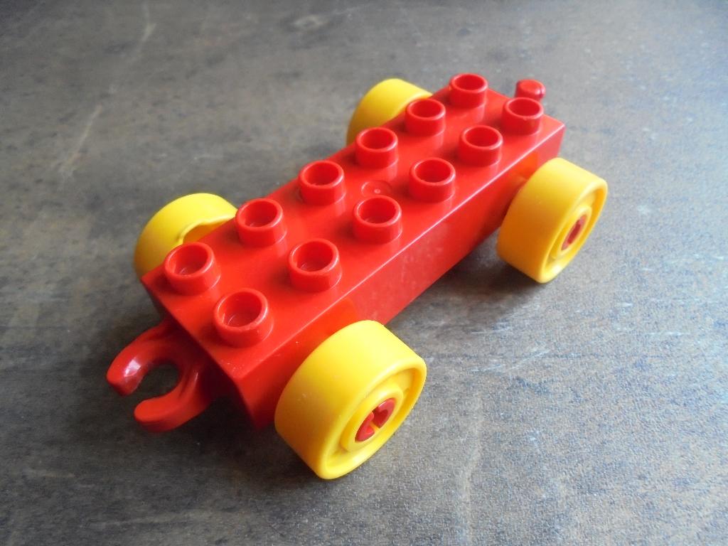 Lego Duplo Car Base 2x6 with Fake Bolts (zie foto's) 6, Envoi, Utilisé, Briques en vrac, Duplo