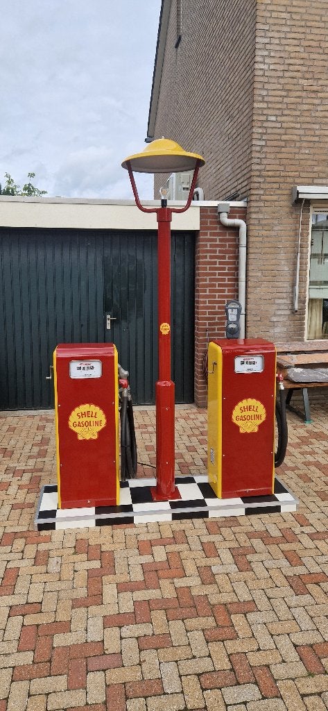 Gasboy 2x. Pompstation Shell met Bordes en Lantaarnpaal, Ophalen, Nieuw, Overige typen