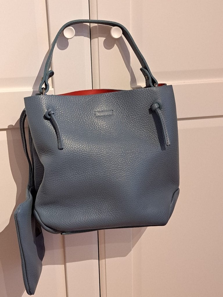 Beau sac à main en cuir grainé bleu - Etat neuf, Enlèvement, Neuf, Bleu, Sac à main
