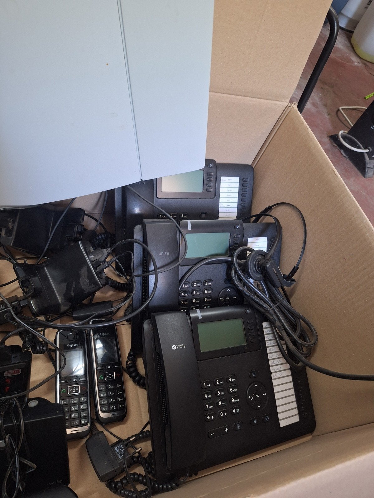 Centrale telephonique unify, Télécoms, Standards téléphoniques & Centraux téléphoniques, Enlèvement