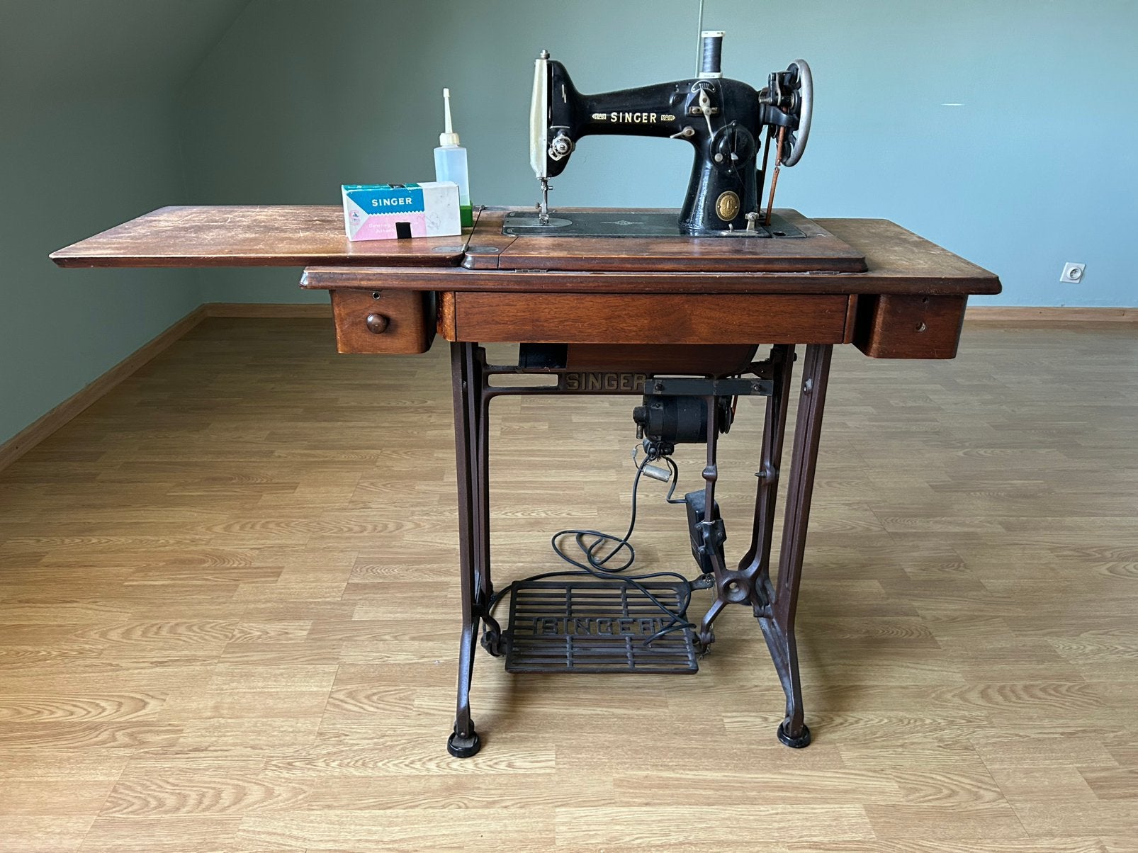 Nog heel goed werkende Singer Naaimachine, Ophalen