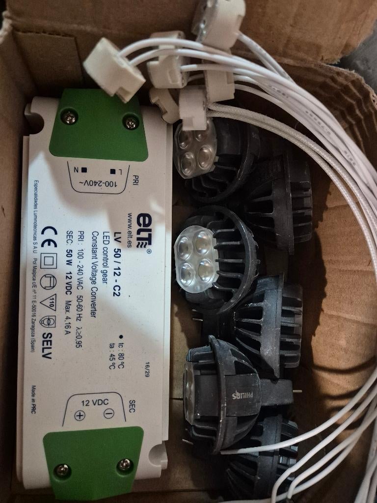 Transfo 12v + 6 spots Led, Ophalen of Verzenden, Zo goed als nieuw, Overige typen