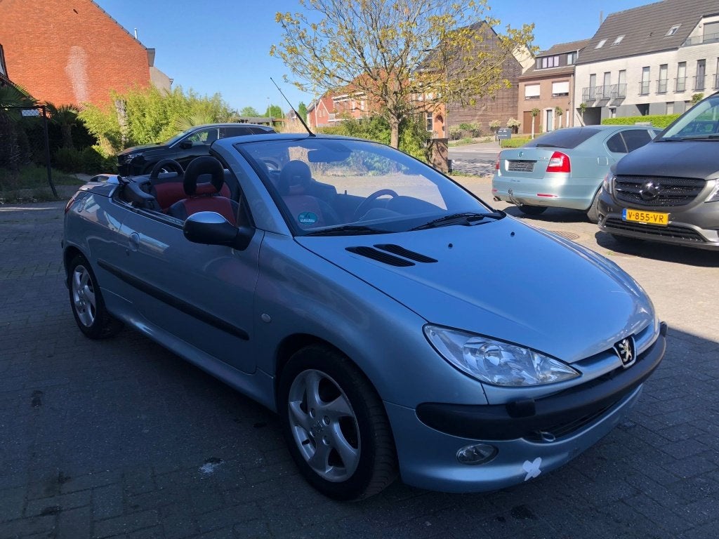 Peugeot 206 CC–1.6Benzine Automaat 140000km Direct Rijklaar, Zwart, 4 cilinders, Cabriolet, 1600 cc