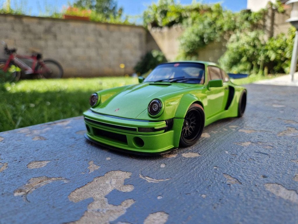 PORSCHE 911 RWB Body Kit + Figurine Akira NAKAI - PRIX : 79€, Enlèvement ou Envoi, Neuf, Voiture, Solido