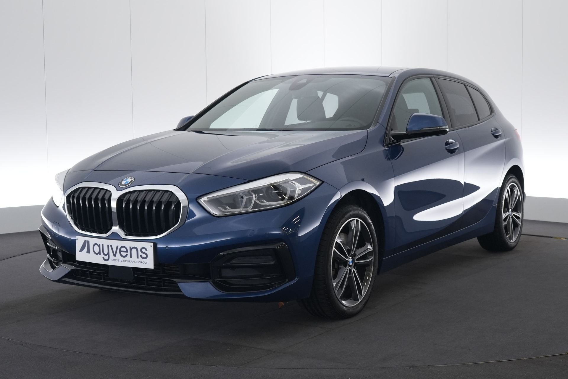 (2CNP353) BMW 1 SERIES HATCH, Voorwielaandrijving, 1 Reeks, Leder en Stof, 124 g/km