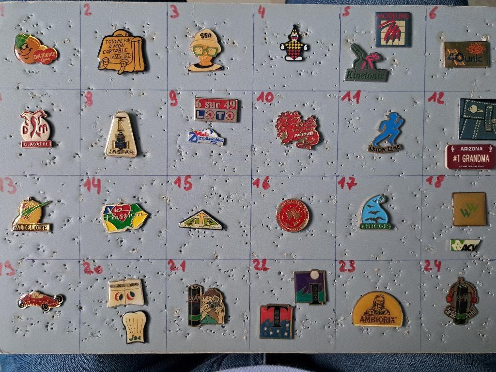 Pin's pins bij de doos zie foto's /lees de aankondiging, Ophalen