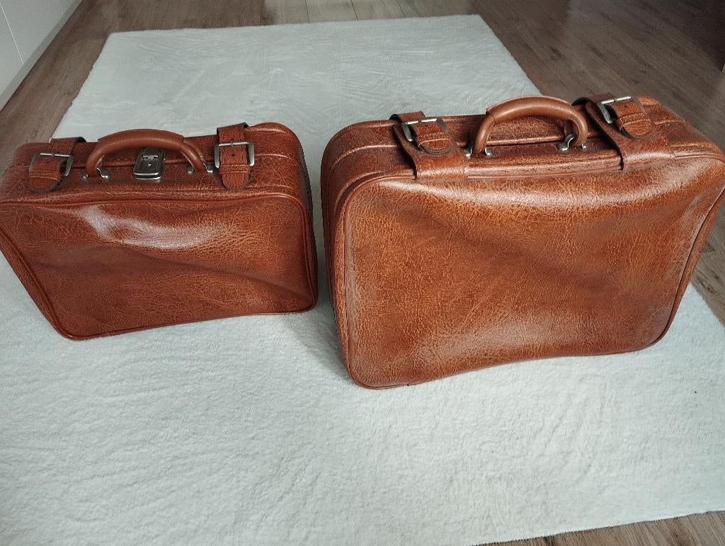 2 vintage valiezen, Ophalen, Gebruikt, 50 tot 60 cm, Leer