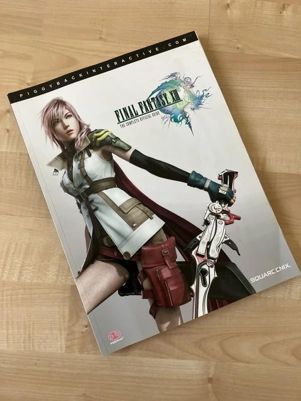 Final Fantasy XIII: Complete Official Guide - Square Enix, Ophalen of Verzenden, Gelezen, James Price