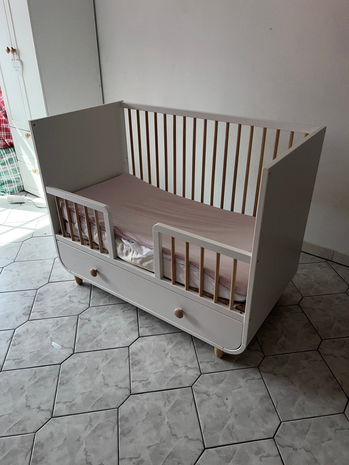 Lits MYLLRA de chez Ikea, Enfants & Bébés, Chambre d'enfant | Lits, Enlèvement, Utilisé