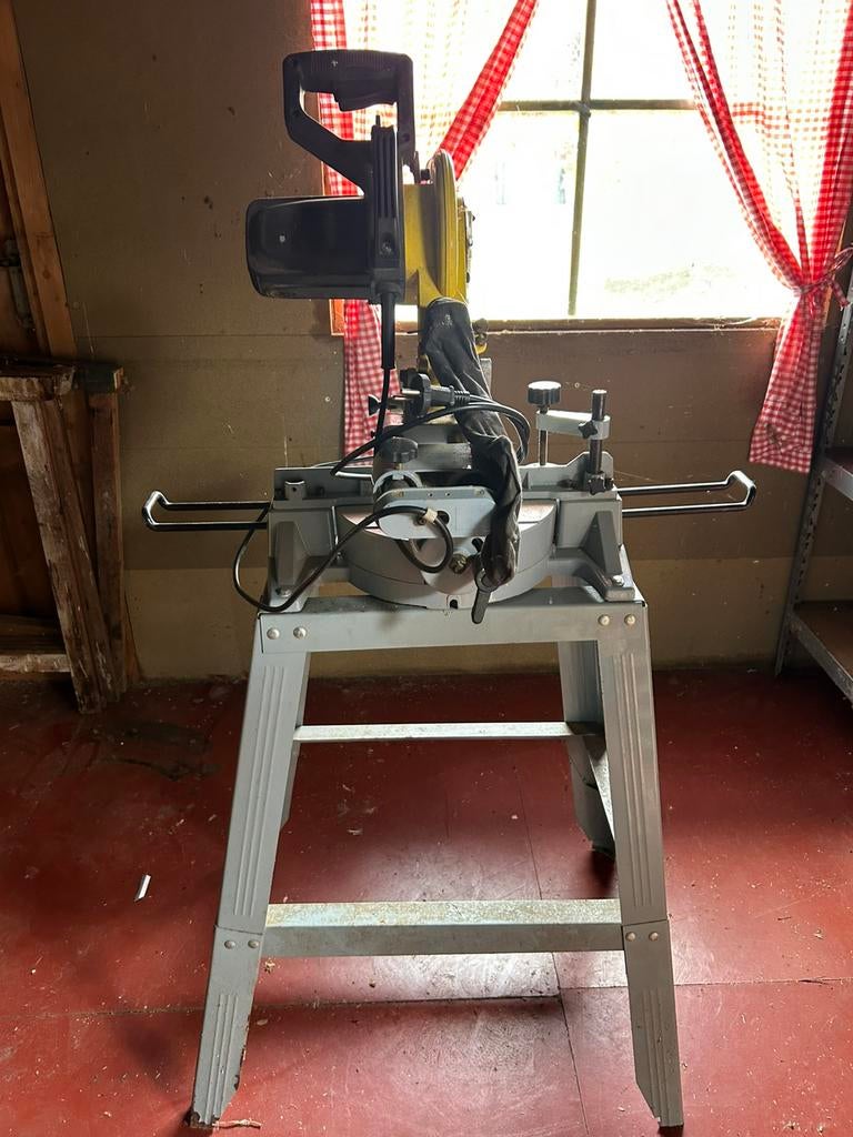 Zaagmachine powerplus, Ophalen, Gebruikt, Afkortzaag