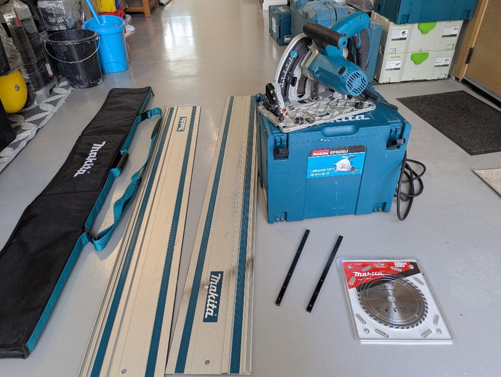 Scie plongeante Makita SP600ZJ2, 1200 watts ou plus, 70 mm ou plus, Enlèvement, Utilisé