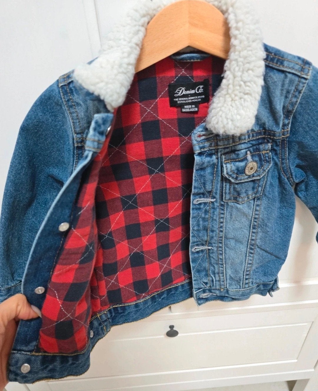veste en jeans, Enfants & Bébés, Vêtements enfant | Taille 104, Enlèvement ou Envoi
