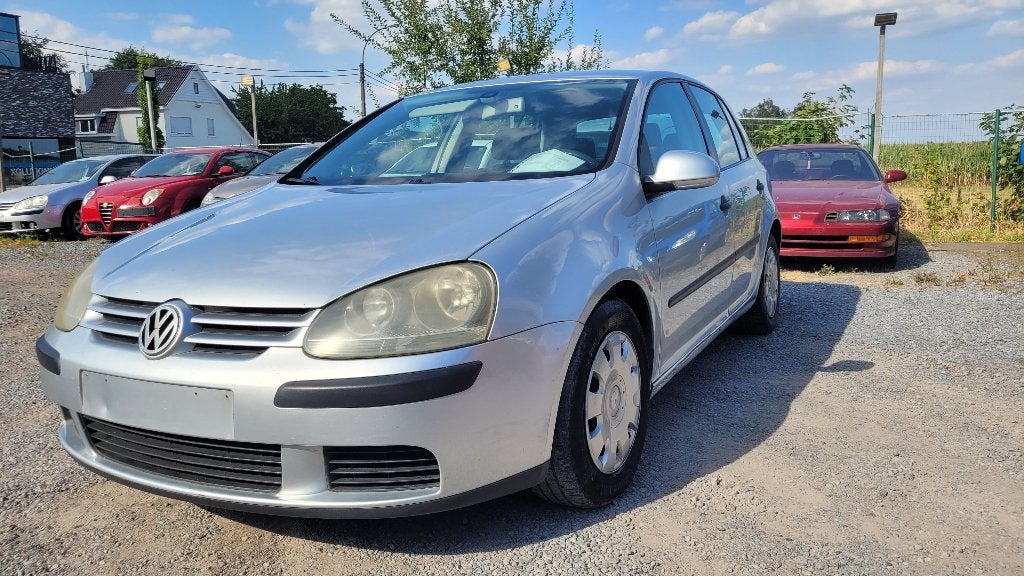 vw golf 2.0sdi AIRCO TREKHAAK PDC 5deurs euro 4 2004, Voorwielaandrijving, Stof, 4 cilinders, Bedrijf
