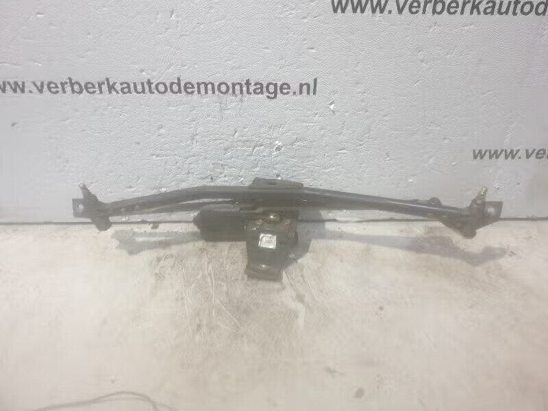 RUITENWISSER MECH + MOTOR 80 (B4) (893-955-113-op-de-motor), Auto-onderdelen, Robert Bosch AG, Gebruikt, Robert-Bosch-Allee 1 74232 Abstatt, DE
