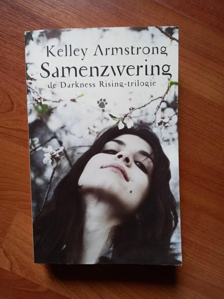 Samenzwering - Kelley Armstrong (2012), Boeken, Verzenden, Nieuw, Kelley Armstrong, Fictie
